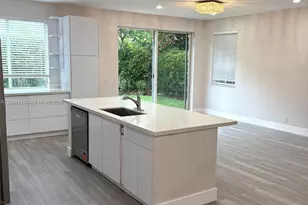 1528 Salerno Cir, Weston, FL 33327 - Photo 9