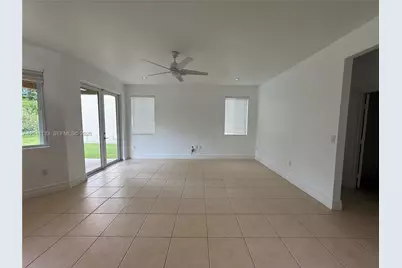 1926 SE 23rd Ct #1926, Homestead, FL 33035 - Photo 5