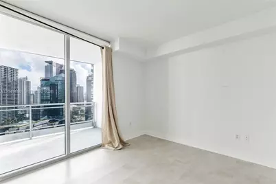90 SW 3rd St #3211, Miami, FL 33130 - Photo 13