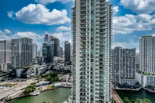 90 SW 3rd St, Miami, FL 33130 - Photo 3