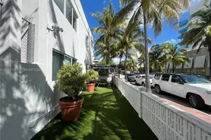 220 Collins Ave, Miami Beach, FL 33139 - Photo 9