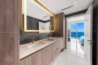888 Biscayne Blvd #5404, Miami, FL 33132 - Photo 13