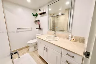5225 Collins Ave, Miami Beach, FL 33140 - Photo 19