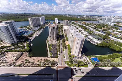 15901 Collins Ave #2805, Sunny Isles Beach, FL 33160 - Photo 29