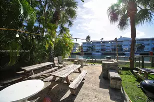 541 Blue Heron Dr, Hallandale Beach, FL 33009 - Photo 39