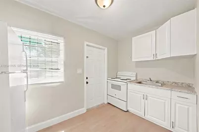 1992 NW 56th St, Miami, FL 33142 - Photo 27