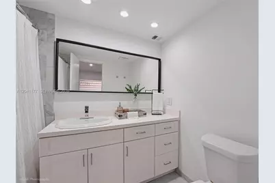 10137 SW 77th Ct, Miami, FL 33156 - Photo 9