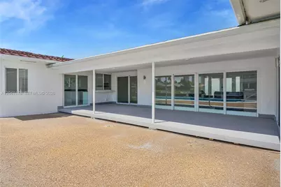16453 NE 33rd Ave, North Miami Beach, FL 33160 - Photo 15