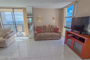 20335 W Country Club Dr, Aventura, FL 33180 - Photo 23
