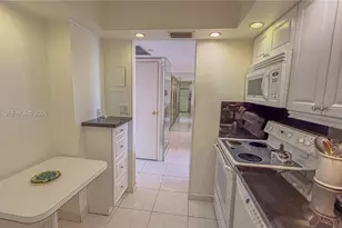 20335 W Country Club Dr, Aventura, FL 33180 - Photo 29