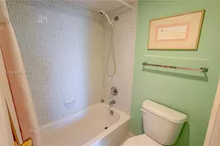 20335 W Country Club Dr, Aventura, FL 33180 - Photo 9