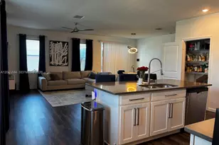 6359 Sailpointe Ln, West Palm Beach, FL 33413 - Photo 5