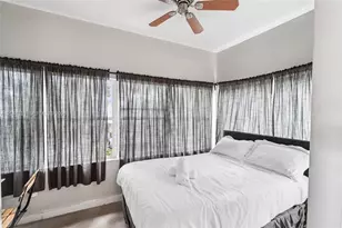 435 NE 69th St, Miami, FL 33138 - Photo 13