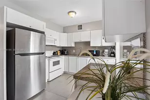 435 NE 69th St, Miami, FL 33138 - Photo 3