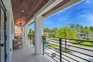 16416 NE 32nd Ave, North Miami Beach, FL 33160 - Photo 57