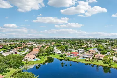 15010 E Falcons Lea Dr, Davie, FL 33331 - Photo 7