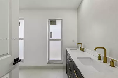 15010 E Falcons Lea Dr, Davie, FL 33331 - Photo 49