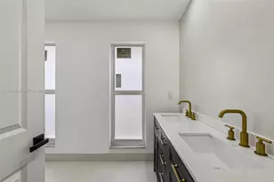 15010 E Falcons Lea Dr, Davie, FL 33331 - Photo 49