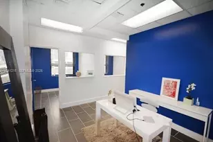 168 SE 1st St, Miami, FL 33131 - Photo 1