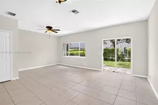 13212 NW 7th Dr, Plantation, FL 33325 - Photo 9