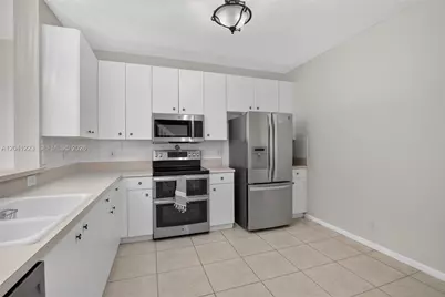 13212 NW 7th Dr, Plantation, FL 33325 - Photo 5