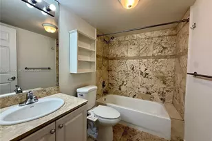 7800 Collins Ave, Miami Beach, FL 33141 - Photo 11