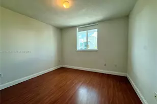7800 Collins Ave, Miami Beach, FL 33141 - Photo 13