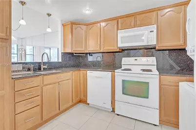 1865 Brickell Ave #A805, Miami, FL 33129 - Photo 5