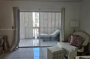 215 SE 3rd Ave, Hallandale Beach, FL 33009 - Photo 7