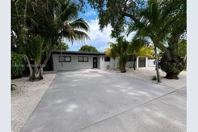 19700 NE 11th Pl, Miami, FL 33179 - Photo 1