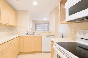 6670 NW 114th Ave, Doral, FL 33178 - Photo 1