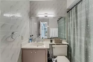 525 NW 100th Ct, Miami, FL 33172 - Photo 19