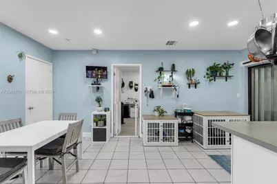 525 NW 100th Ct #525, Miami, FL 33172 - Photo 7
