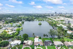 2531 NE 195th St, Miami, FL 33180 - Photo 7