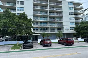 9500 W Bay Harbor Dr, Bay Harbor Islands, FL 33154 - Photo 3