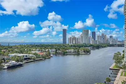20515 E Country Club Dr #1245, Aventura, FL 33180 - Photo 1