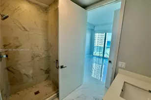 17550 Collins Ave, Sunny Isles Beach, FL 33160 - Photo 7