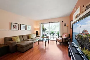 901 SW 138th Ave, Pembroke Pines, FL 33027 - Photo 3