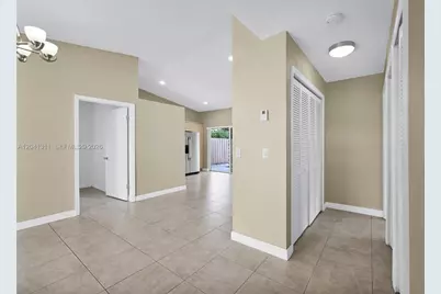 4471 SW 138th Ct, Miami, FL 33175 - Photo 3