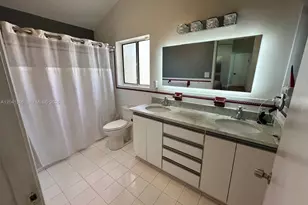 10015 SW 213th Terrace, Cutler Bay, FL 33189 - Photo 11
