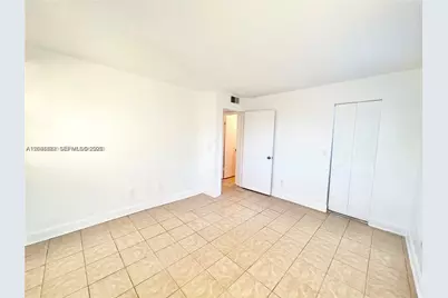 1227 SW 46th Ave #304, Pompano Beach, FL 33069 - Photo 13