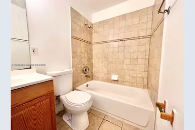 1227 SW 46th Ave #304, Pompano Beach, FL 33069 - Photo 5