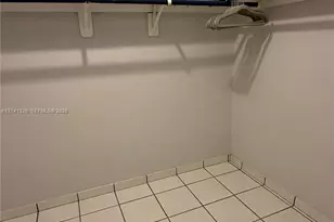 1770 NE 191st St, Miami, FL 33179 - Photo 9