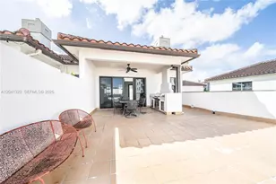 8478 NW 52nd St, Doral, FL 33166 - Photo 39