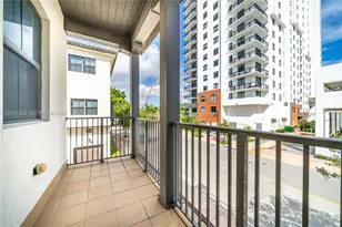 8478 NW 52nd St, Doral, FL 33166 - Photo 21