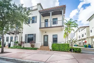 8478 NW 52nd St, Doral, FL 33166 - Photo 1
