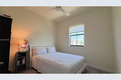 3482 W 114th Ter, Hialeah, FL 33018 - Photo 15