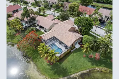 1179 Laguna Springs Dr, Weston, FL 33326 - Photo 5