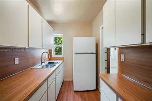2750 NW 4th St, Miami, FL 33125 - Photo 11