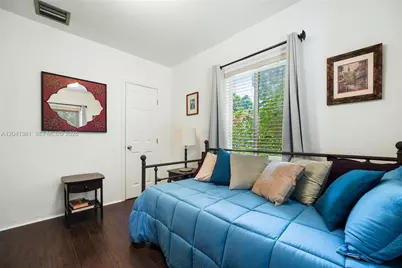 2750 NW 4th St, Miami, FL 33125 - Photo 21